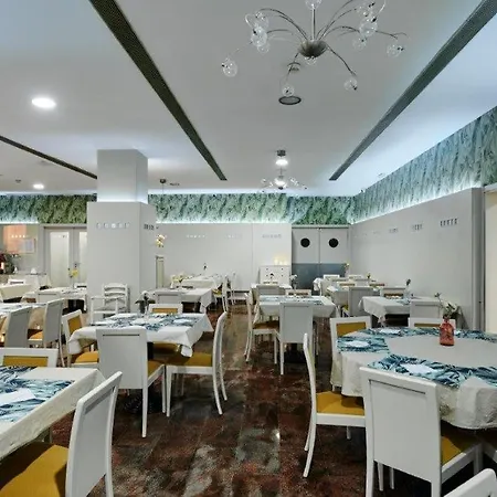 Hotel Ramblas Vendrell 4*