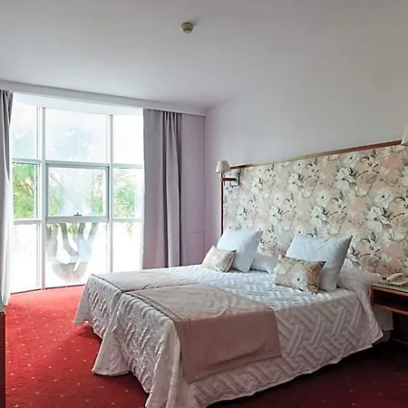 Hotel Ramblas Vendrell 4*