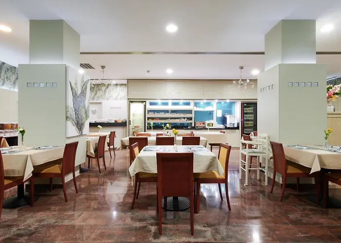 Hotell Ramblas Vendrell 4*