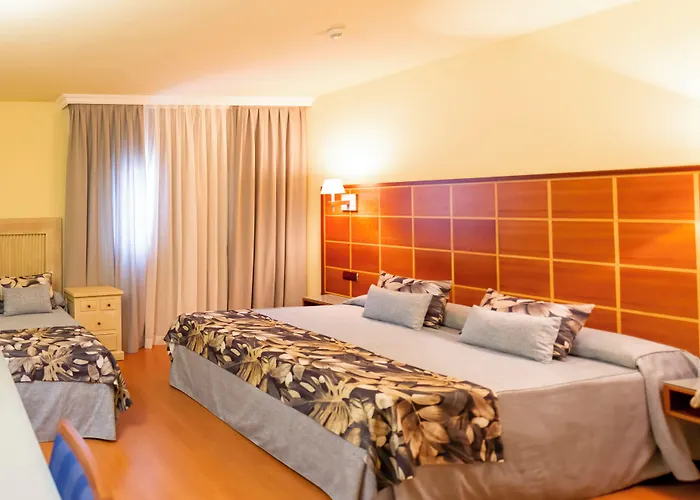 Hotell Ramblas Vendrell 4*